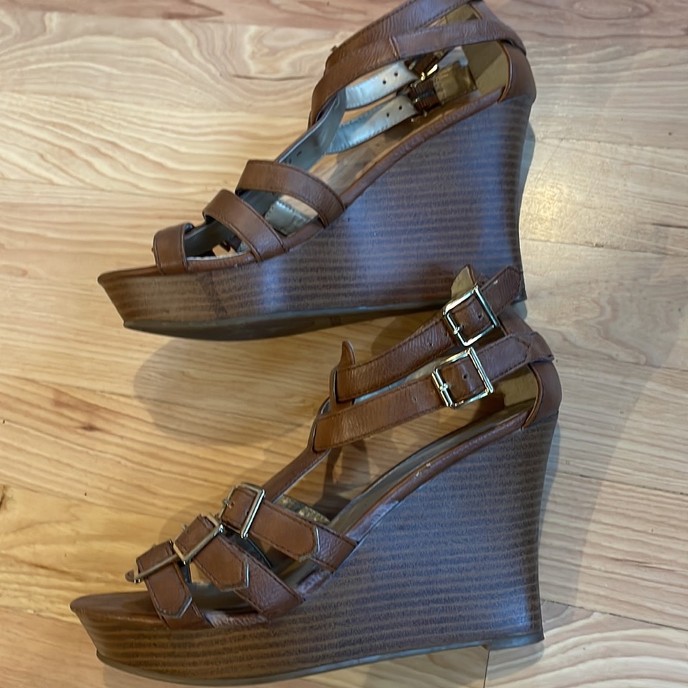 Express Wedges - Picture 4 of 5
